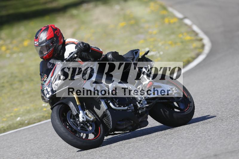 /05 07.04.2026 Cornu Master School ADR/Gruppe gruen/4